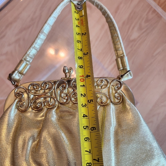 Elegant Gold Women's Clutch - Picture 14 of 17